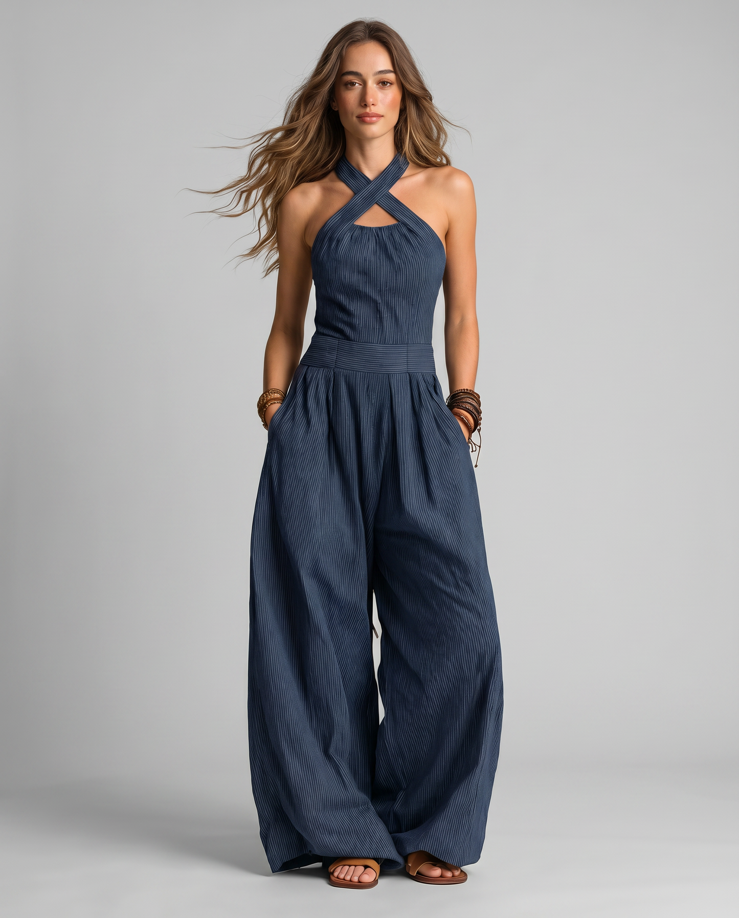 Ariadna | Mono Elegante Con Escote Cruzado